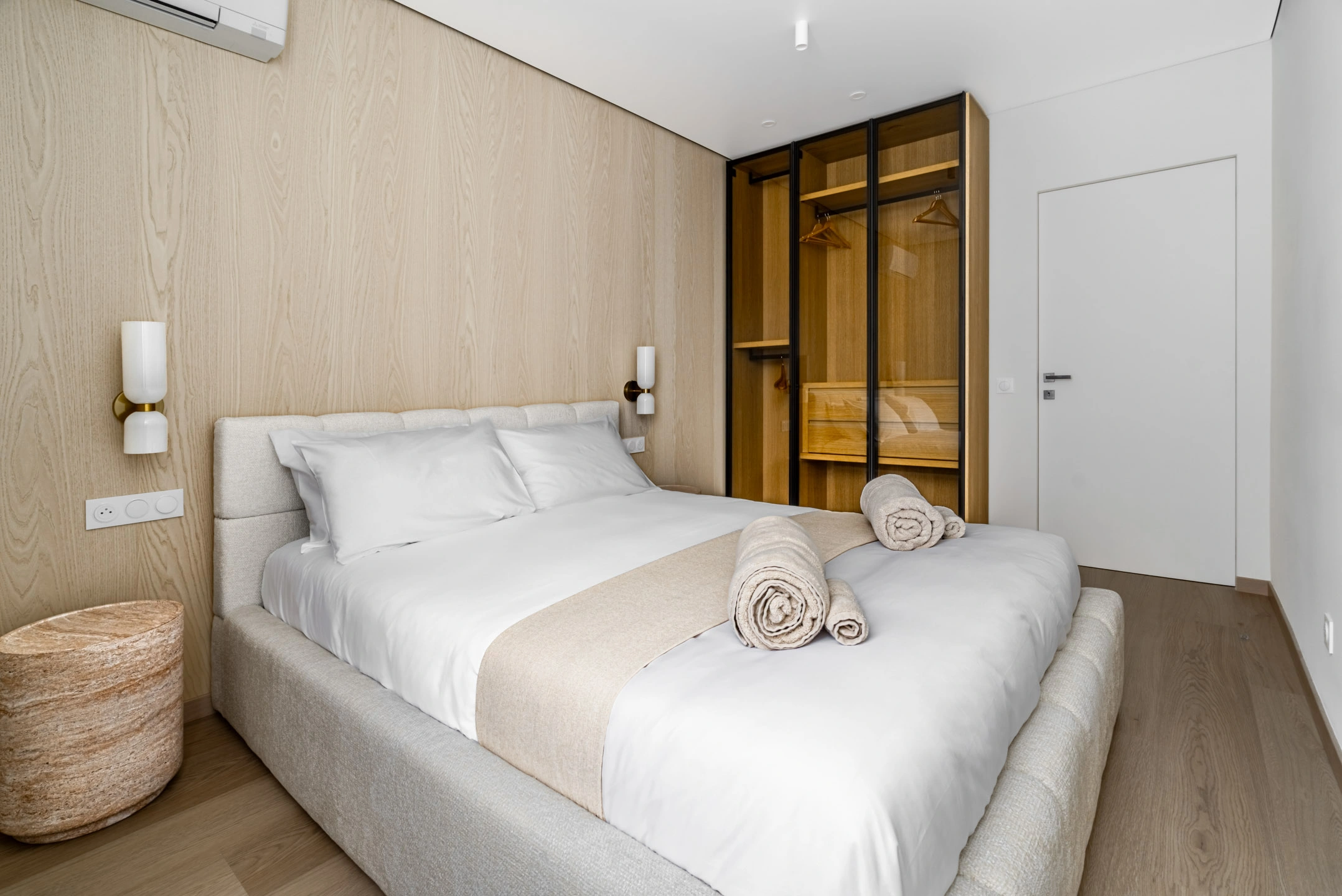 Room detail
